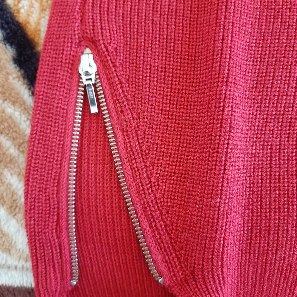 Sweater - Picture 6 of 14